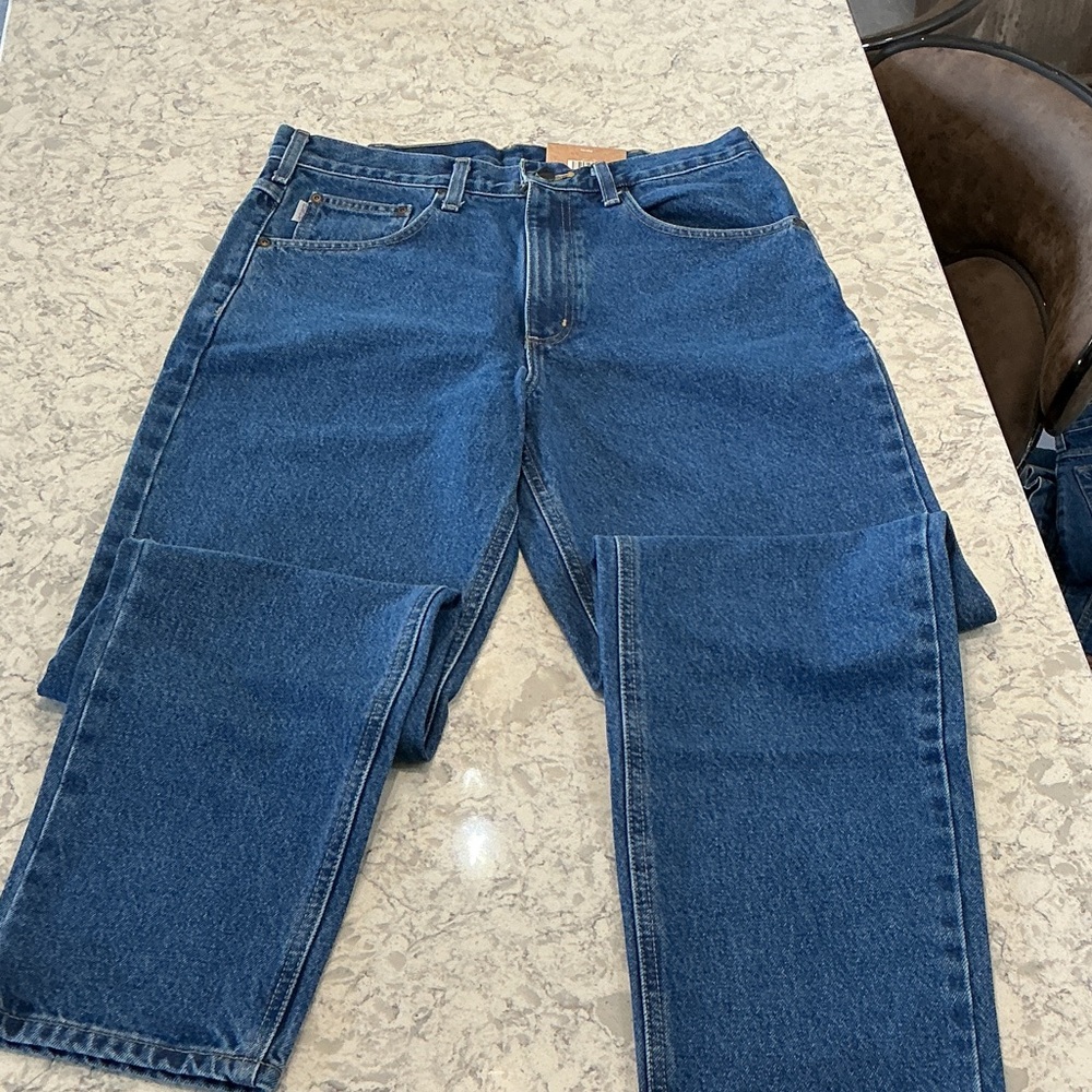 Carhartt Men's Straight Leg Dark Blue Denim Jeans Tapered Legs Relaxed Fit